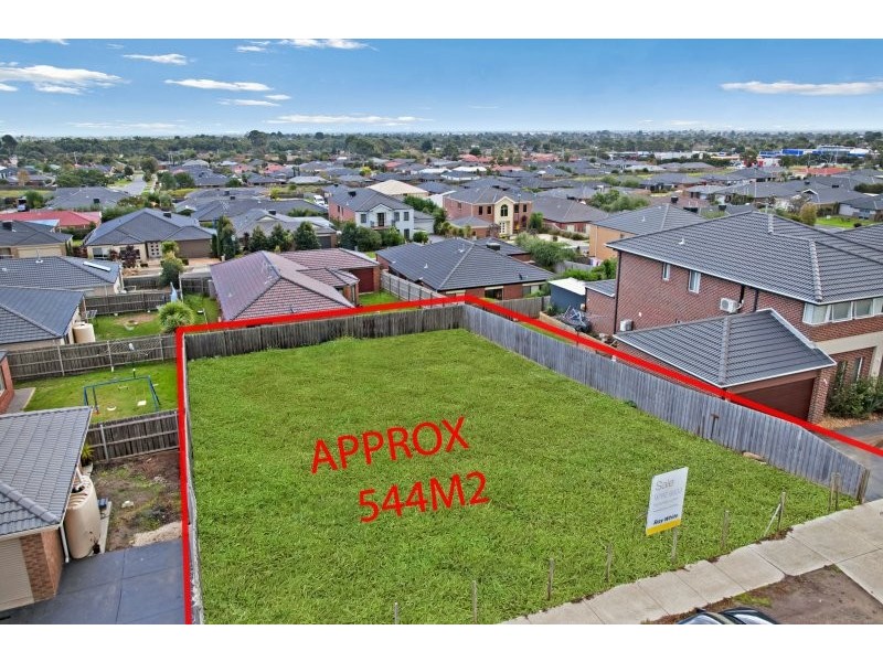 26 Golden Way, Skye VIC 3977