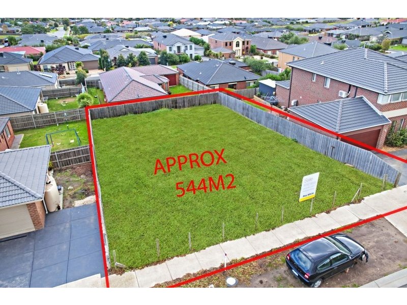 26 Golden Way, Skye VIC 3977