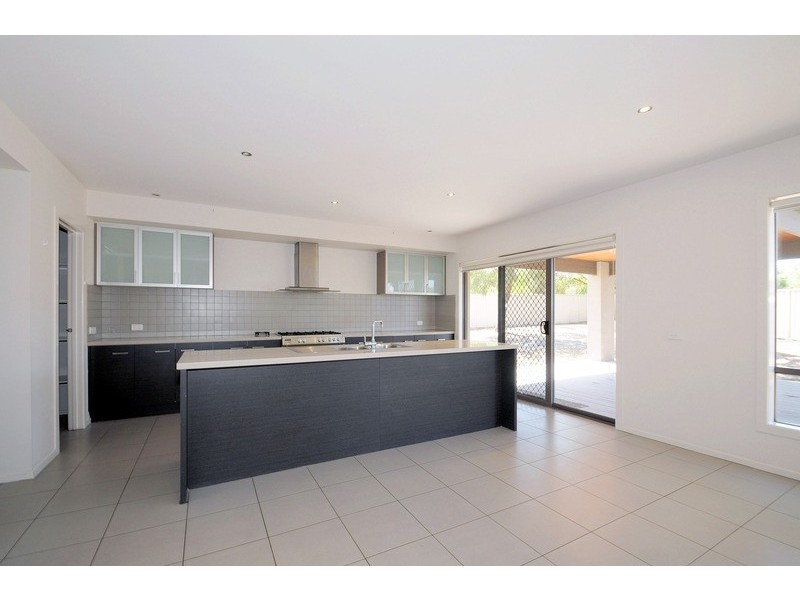 1 Spring Hill Road, Langwarrin VIC 3910