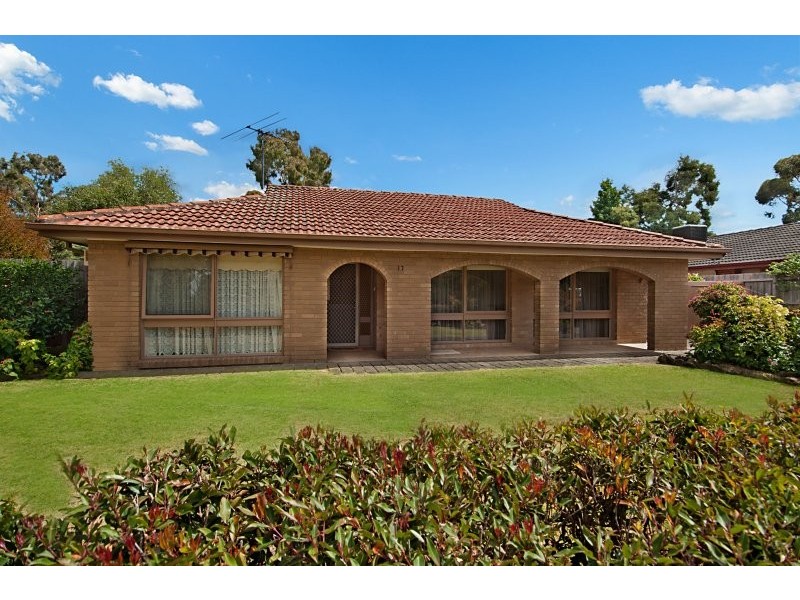 17 Lyrebird Drive, Carrum Downs VIC 3201