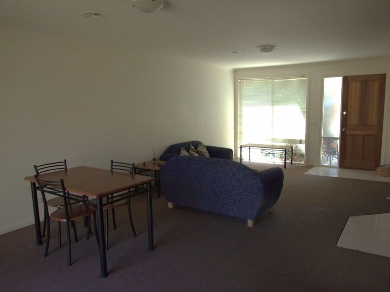 2/1 Ti Tree Crescent, Seaford VIC 3198