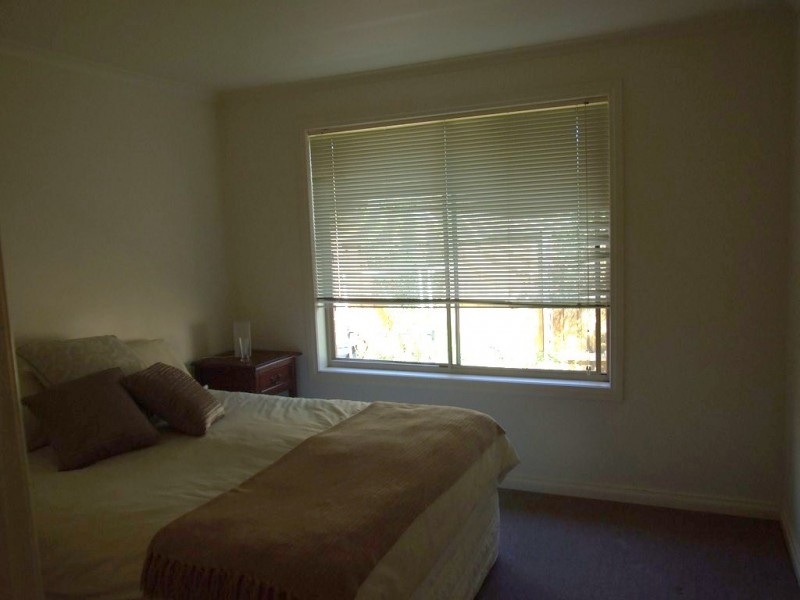 2/1 Ti Tree Crescent, Seaford VIC 3198