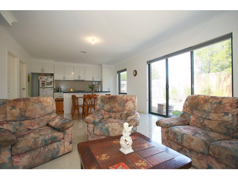 3/27 Jacaranda Drive, Carrum Downs VIC 3201