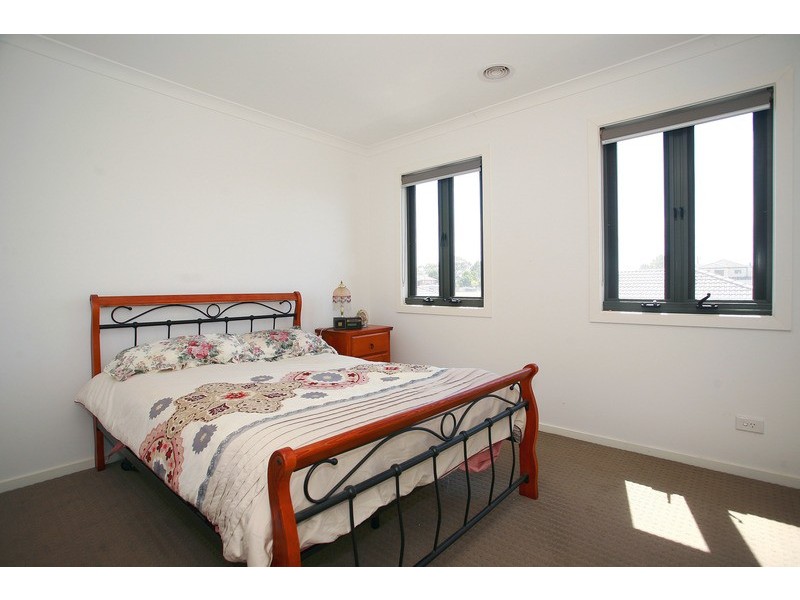 3/27 Jacaranda Drive, Carrum Downs VIC 3201