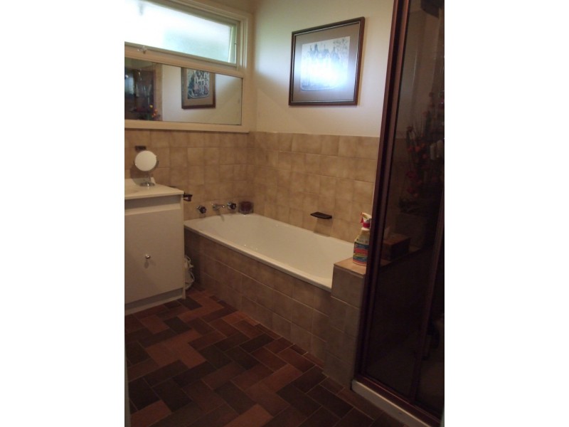 2 Woolston Drive, Frankston South VIC 3199