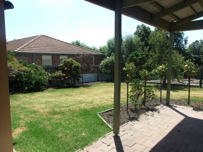 7 Daina Court, Skye VIC 3977
