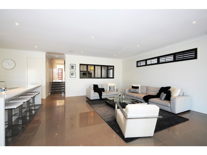 17 Rhone Grove, Skye VIC 3977