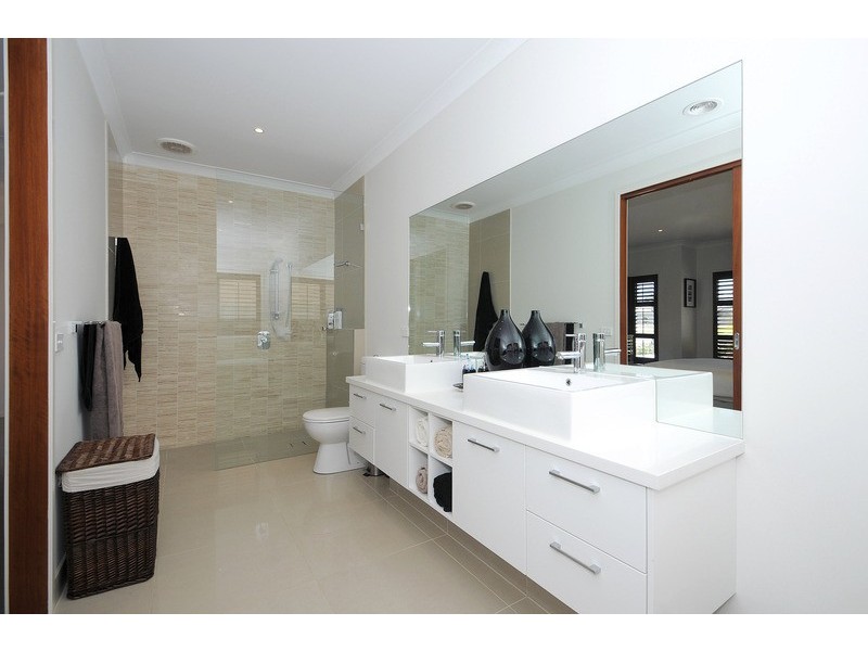 17 Rhone Grove, Skye VIC 3977