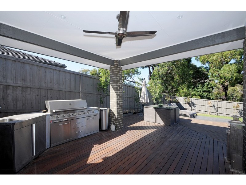 17 Rhone Grove, Skye VIC 3977