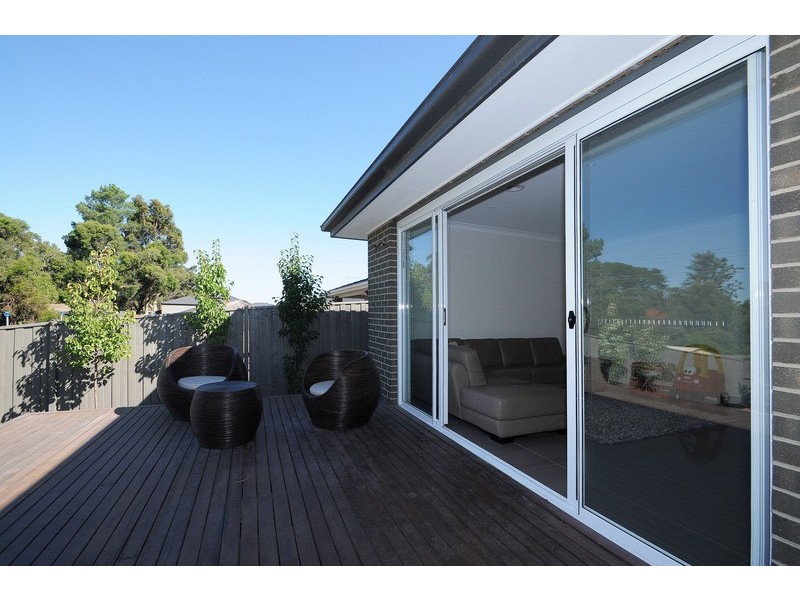 17 Rhone Grove, Skye VIC 3977