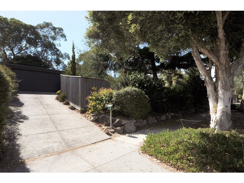 27 Lipton Drive, Frankston VIC 3199