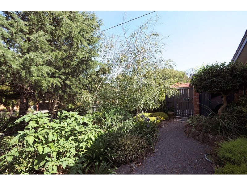 27 Lipton Drive, Frankston VIC 3199