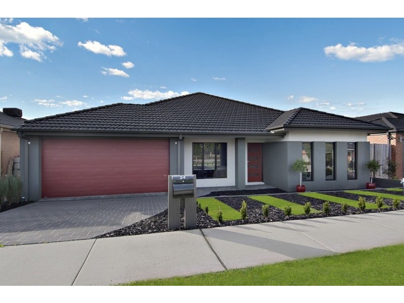 34 Sandarra Boulevard, Sandhurst VIC 3977