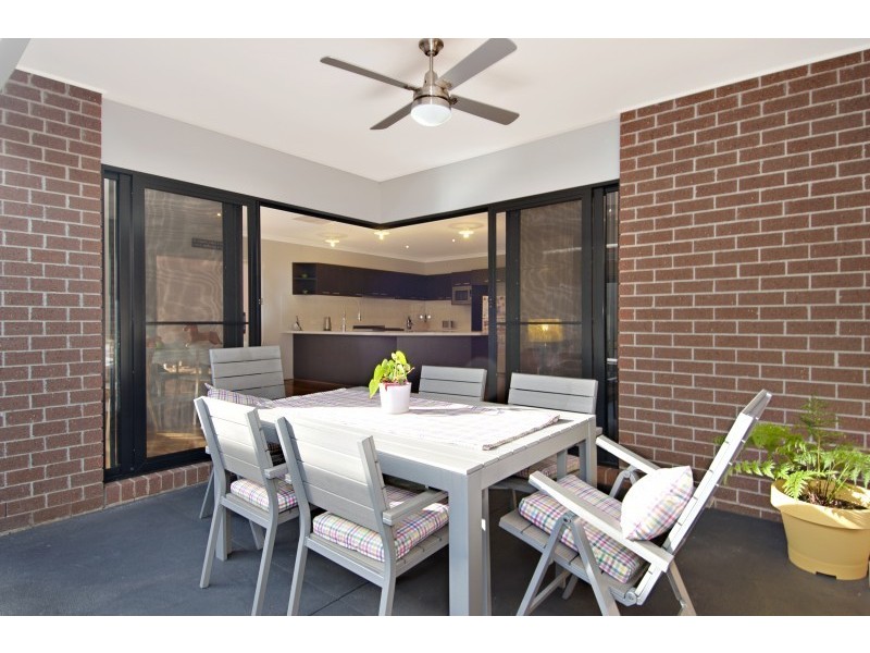 34 Sandarra Boulevard, Sandhurst VIC 3977