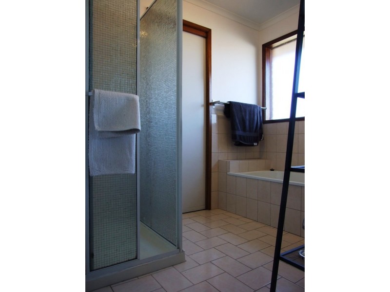 162 Hall road, Carrum Downs VIC 3201
