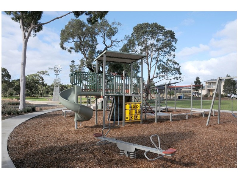 17 Eden Ave, Skye VIC 3977