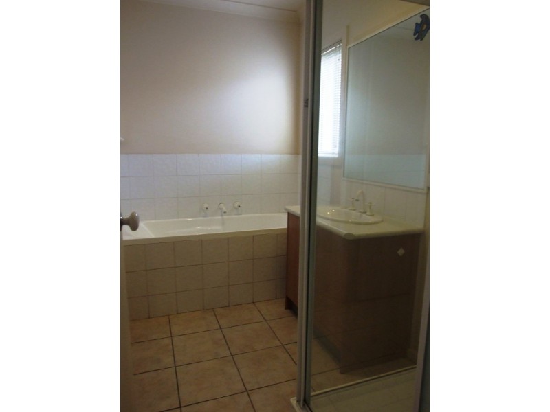 4A Brunnings Road, Carrum Downs VIC 3201