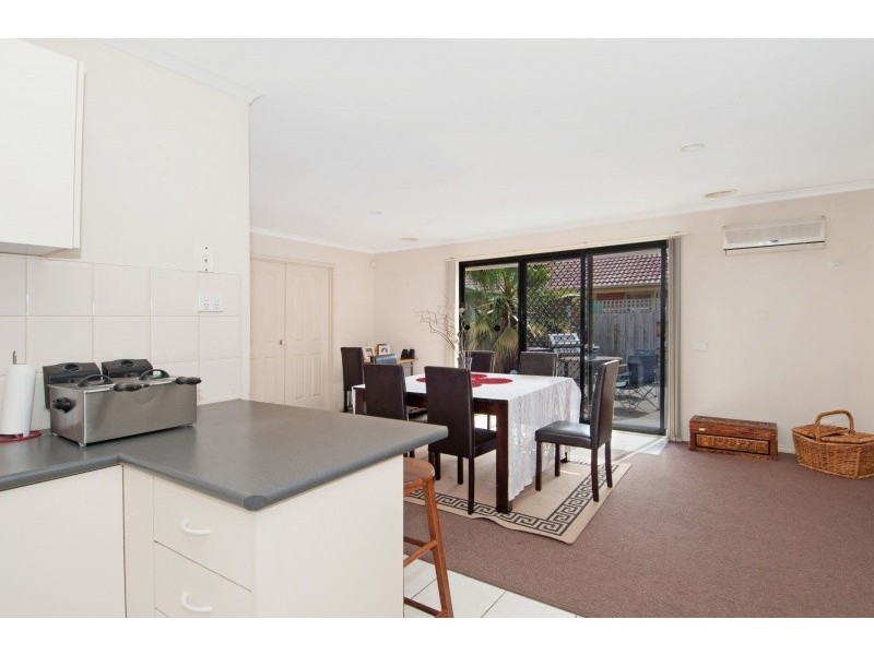 27 Lansell Court, Carrum Downs VIC 3201