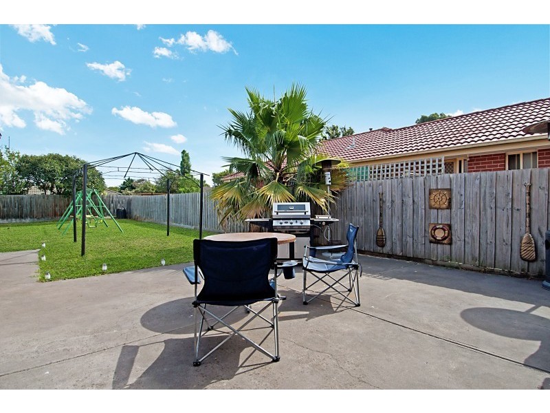 27 Lansell Court, Carrum Downs VIC 3201
