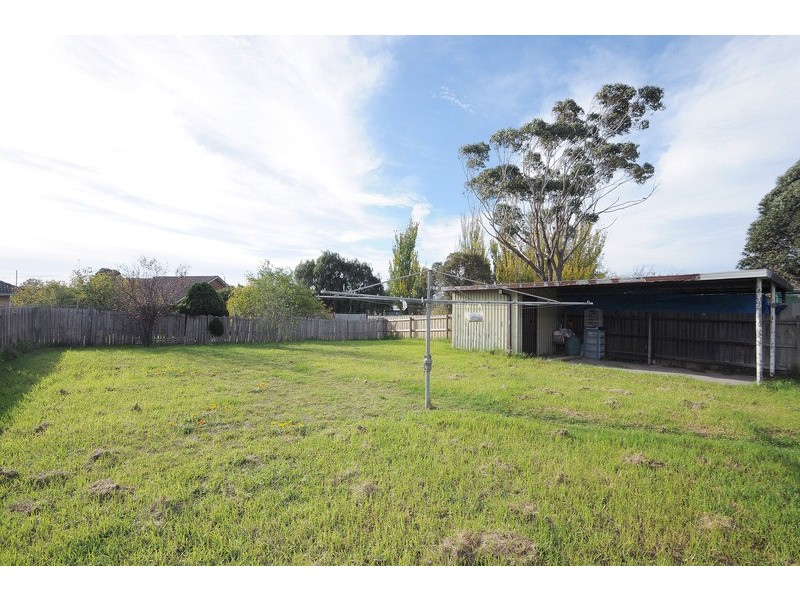 115 Monterey Boulevard, Frankston North VIC 3200