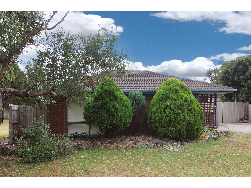 1 Luscombe Avenue, Carrum Downs VIC 3201