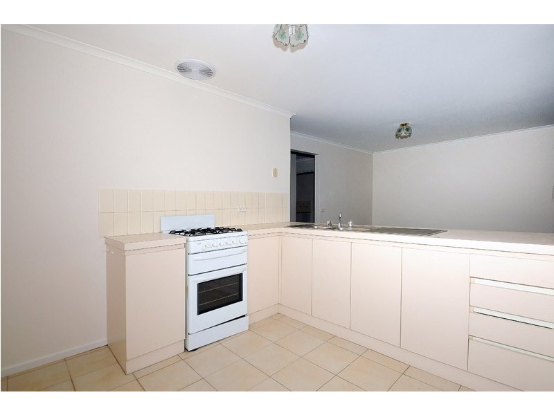 1 Luscombe Avenue, Carrum Downs VIC 3201