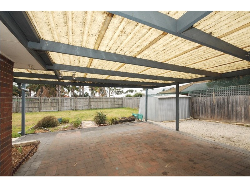 1 Luscombe Avenue, Carrum Downs VIC 3201
