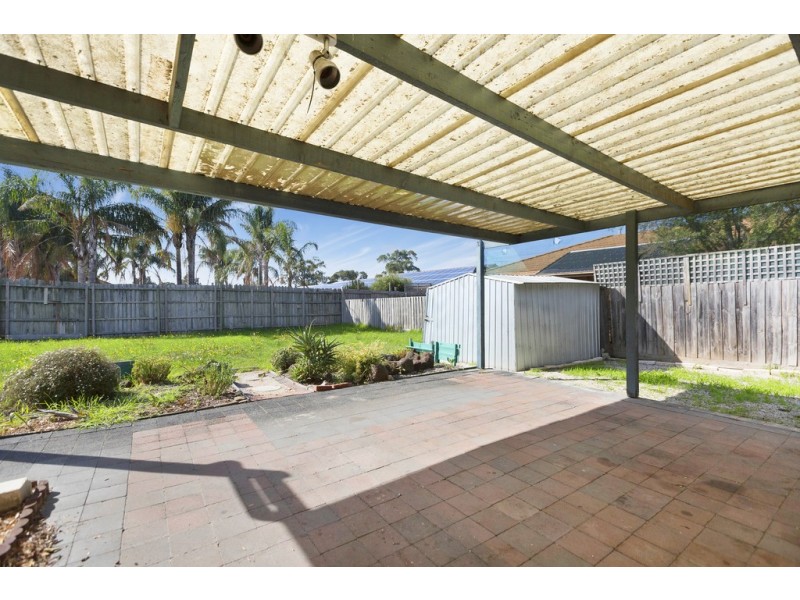 1 Luscombe Avenue, Carrum Downs VIC 3201