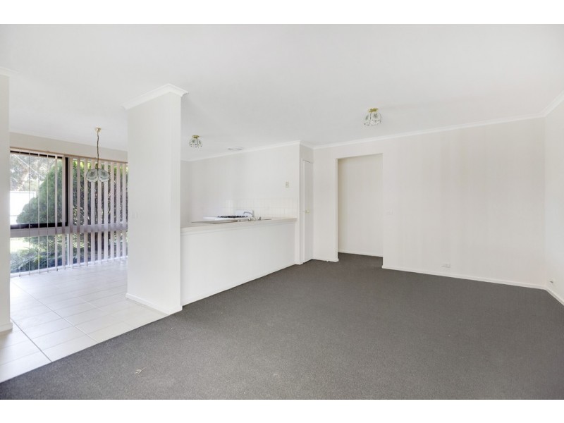 1 Luscombe Avenue, Carrum Downs VIC 3201