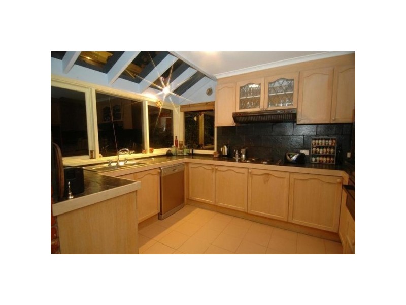 24 Two Bays Road, Mount Eliza VIC 3930