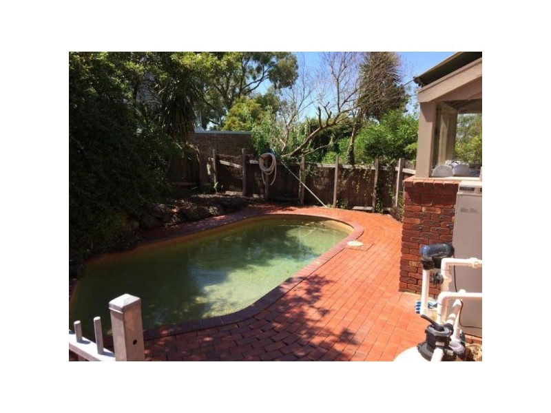 24 Two Bays Road, Mount Eliza VIC 3930