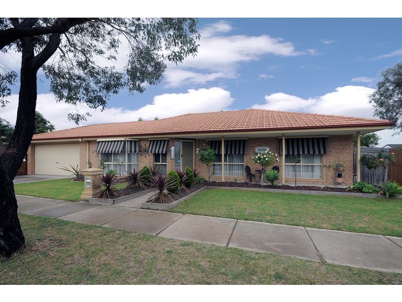 1 Elstar Drive, Carrum Downs VIC 3201