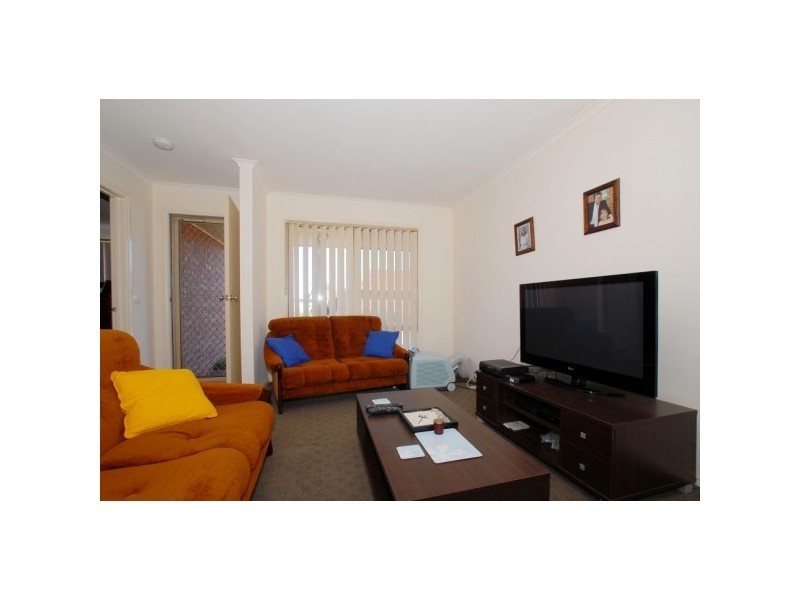 11/11 Coco Parade, Skye VIC 3977