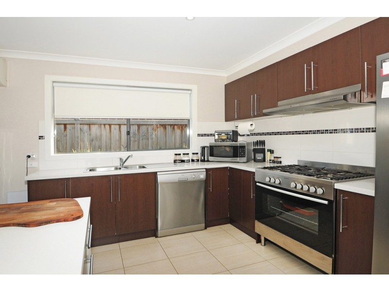 14 Copernicus Circuit, Cranbourne West VIC 3977