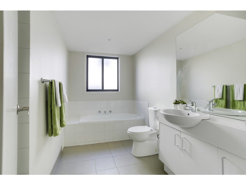 4 Protea Street, Carrum Downs VIC 3201