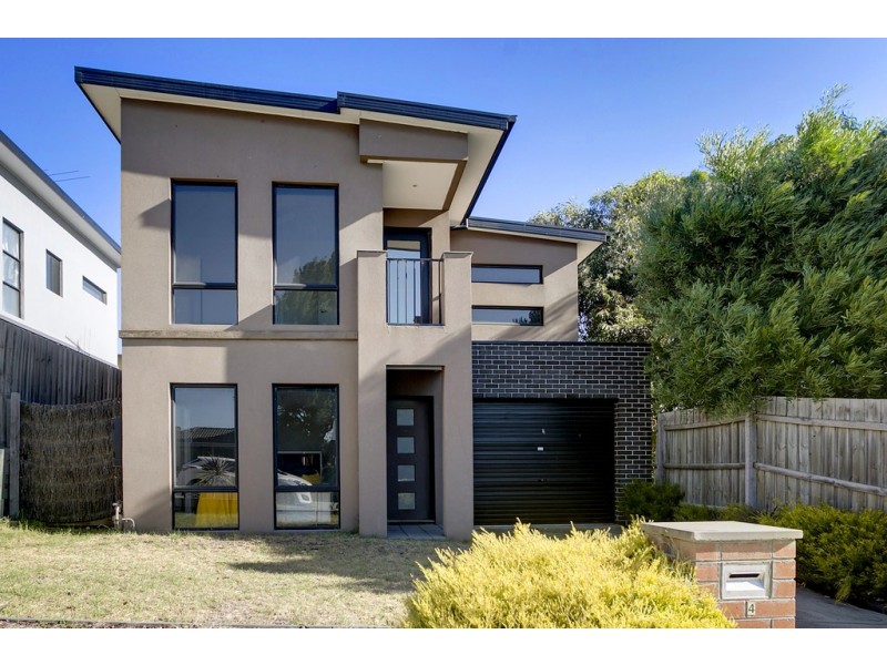 4 Protea Street, Carrum Downs VIC 3201
