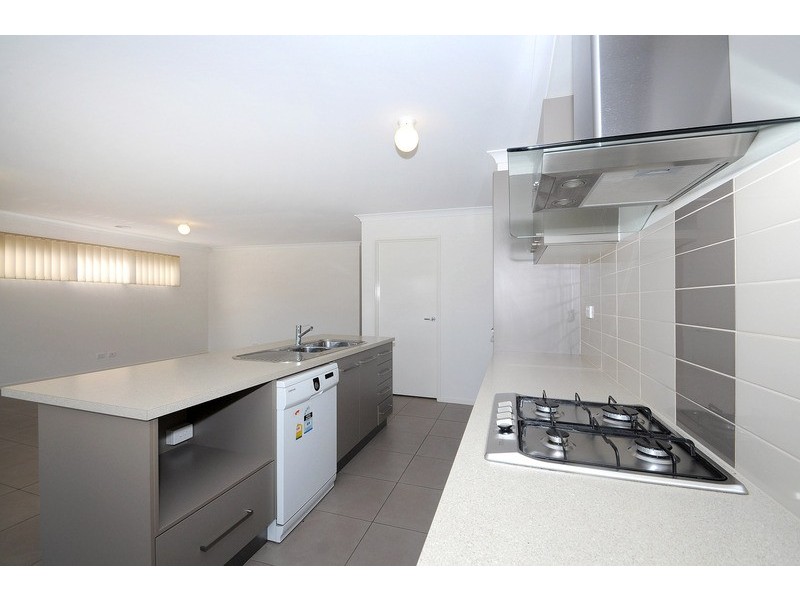 19 Wodalla Circuit, Sandhurst VIC 3977