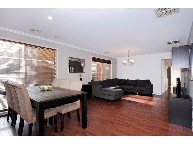 3 Wesley Close, Skye VIC 3977