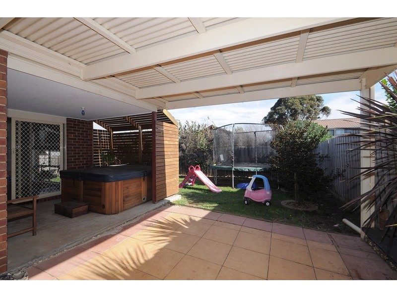 3 Wesley Close, Skye VIC 3977