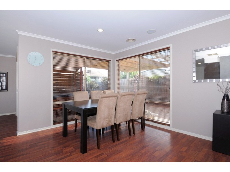 3 Wesley Close, Skye VIC 3977