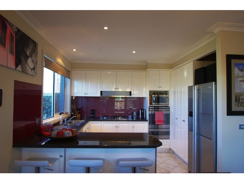 32 Scarborough Drive, Patterson Lakes VIC 3197