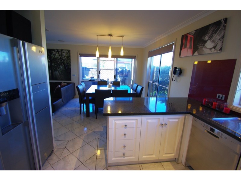 32 Scarborough Drive, Patterson Lakes VIC 3197