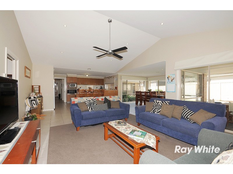 4 Black Sheoak Place, Langwarrin VIC 3910