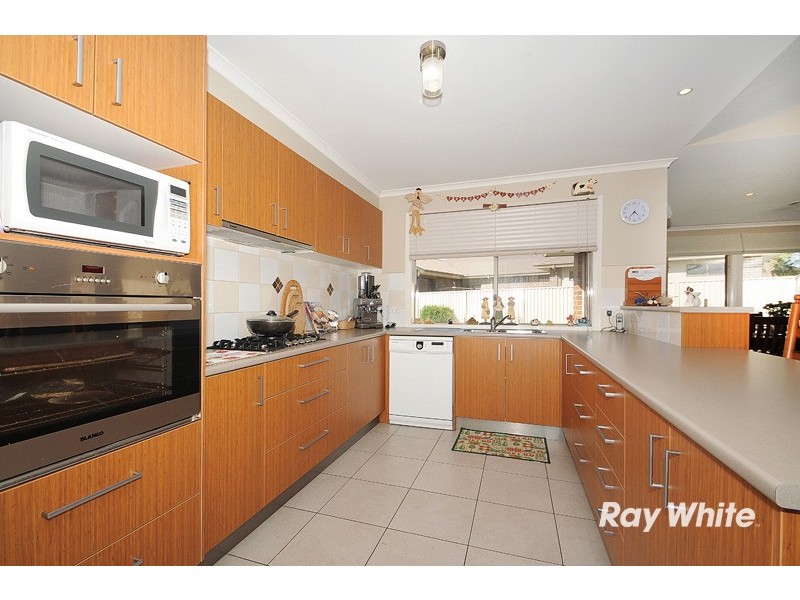 4 Black Sheoak Place, Langwarrin VIC 3910