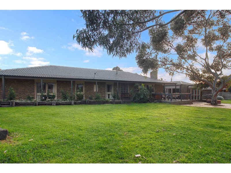 6-8 Darnley Drive, Skye VIC 3977