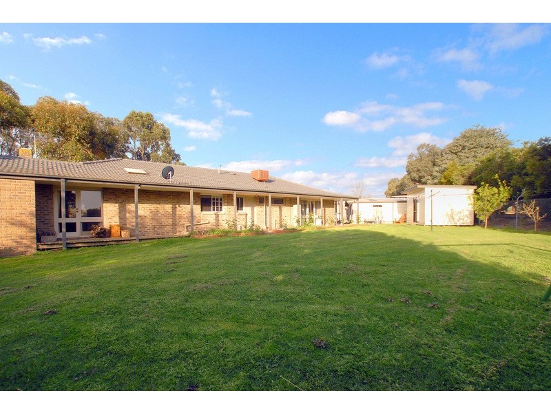 6-8 Darnley Drive, Skye VIC 3977