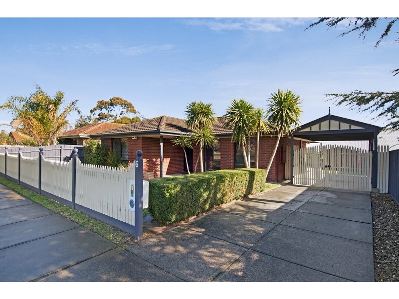 6 Oberon Drive, Carrum Downs VIC 3201