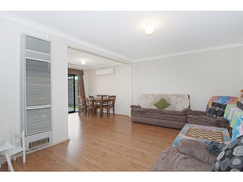 6 Oberon Drive, Carrum Downs VIC 3201