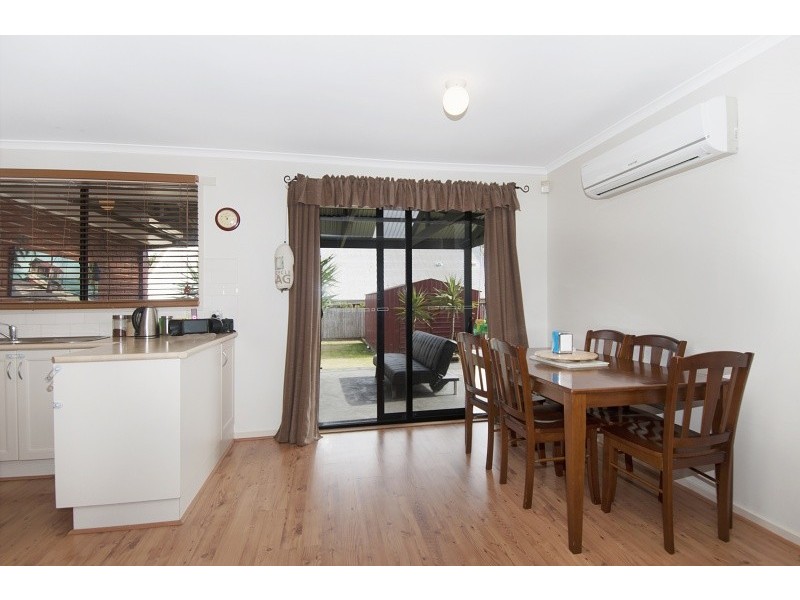 6 Oberon Drive, Carrum Downs VIC 3201