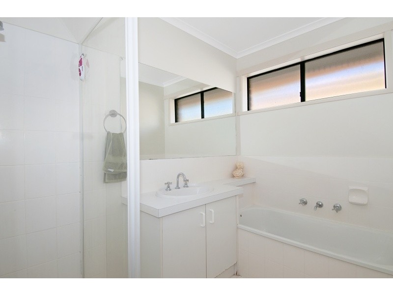 6 Oberon Drive, Carrum Downs VIC 3201